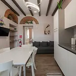 I-Host Apartment - Imbonati 6